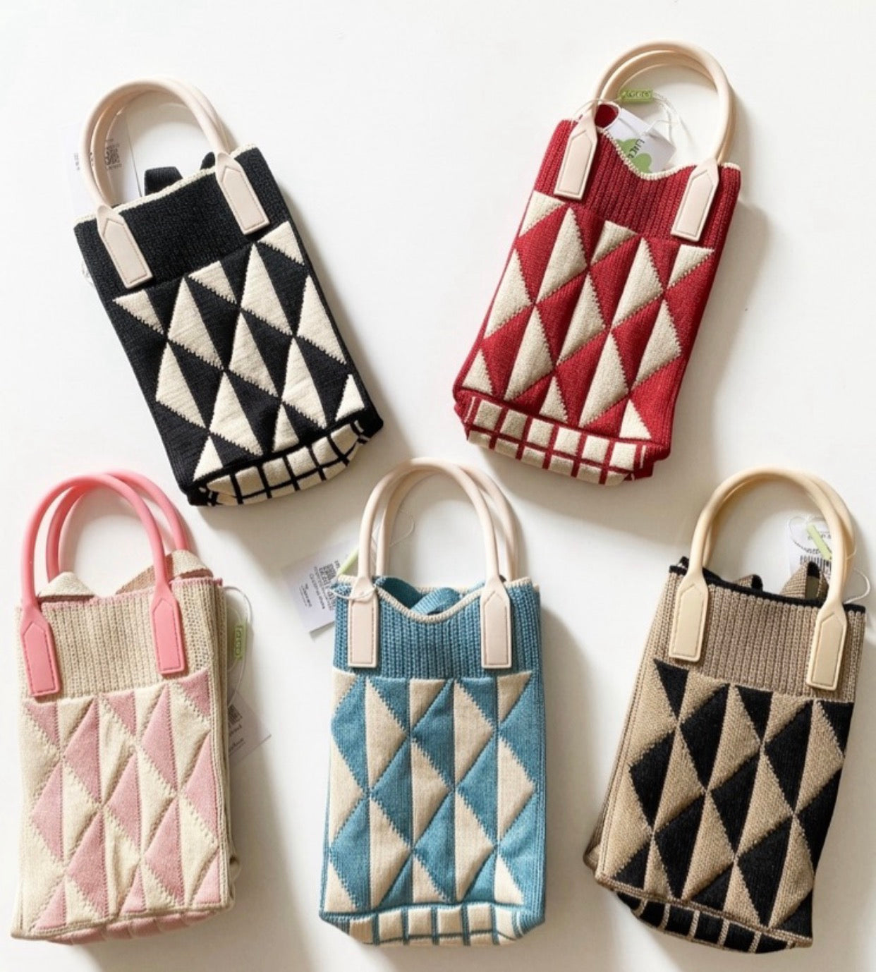 CARTERAS CON TEJIDO DE PUNTOS