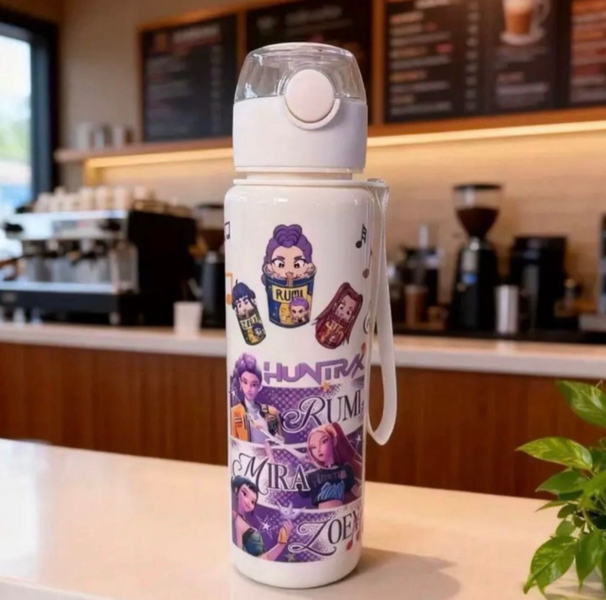 Termo Plástico Huntrix 700ml
