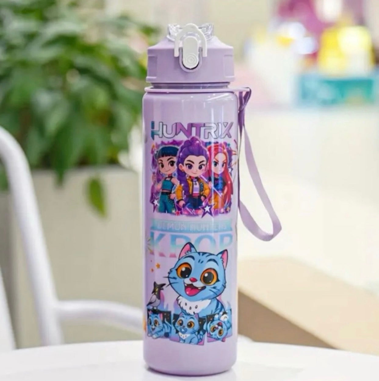 Termo Plástico Huntrix 700ml